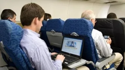 TV live si Internet in avion, din 2013