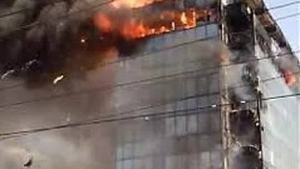 Cladirea afectata in incendiul din sectorul 6, neasigurata. La cat ajunge paguba