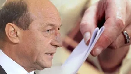 Basescu ramane, Basescu pleaca. Romania in cele doua scenarii