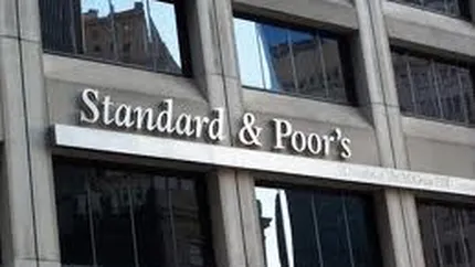 S&P a coborat perspectiva ratingului CCC al Greciei la negativa