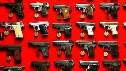 Comertul mondial cu arme de calibru mic, in crestere. Romania, printre principalii importatori