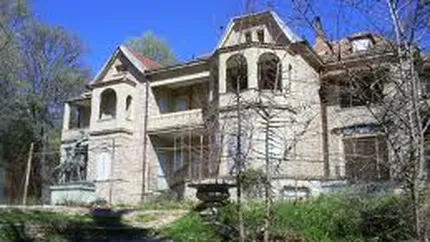 Grecii au inceput privatizarea domeniilor regale