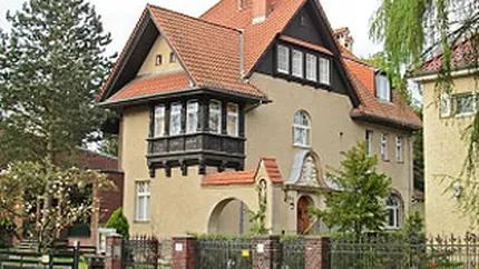 De ce vinde ANL mai ieftin decat constructorii privati