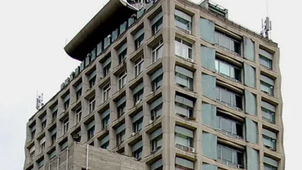 Priveghiul TVR Cultural, cu candele si flori