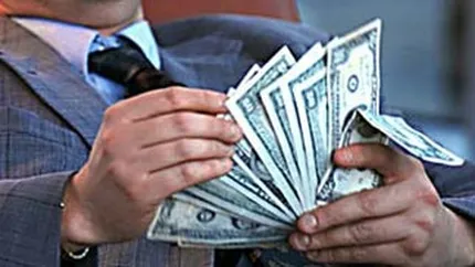 Companiile private au marit salariile. Cine au fost cei mai generosi angajatori