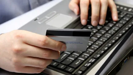 Cei care achita taxele cu cardul pe Internet nu vor mai plati comision