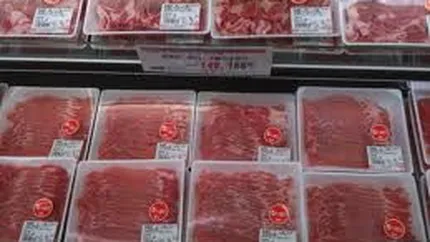 Carnea de porc s-ar putea scumpi cu 15% pana la Craciun