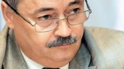 Dosarul fraudelor bancare. Saramet catre gen. Diaconescu: Tovarase general, sa traiti!