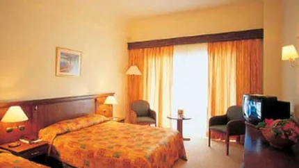 Jumatate dintre camerele de hotel din Romania sunt inchise