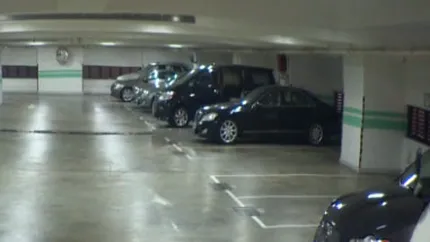 Cel mai scump loc de parcare din lume. Din 20 de pasi ajungi la birou (Video)