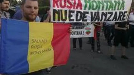 Scandari impotriva proiectului Rosia Montana la parada de la Alba Iulia
