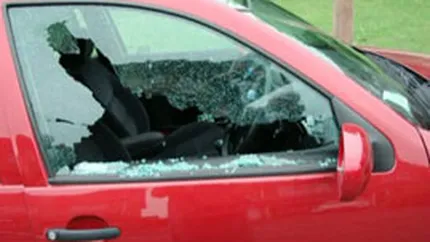 Perchezitii in Bucuresti, la persoane suspectate de furturi din autoturisme