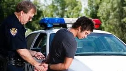 Broker din SUA, arestat pentru o frauda de peste 1 mld. dolari cu actiuni Apple