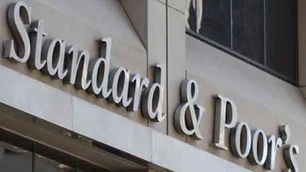 S&P a imbunatatit ratingul Greciei cu sase trepte