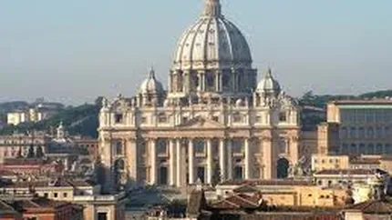 Platile prin card au fost suspendate la Vatican