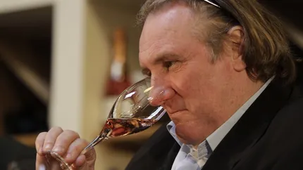 Gérard Depardieu a primit pasaport rus de la Vladimir Putin