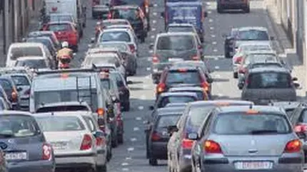 UNTRR propune Guvernului renuntarea la taxa auto, impozit anual diferentiat si reducerea rovinietei