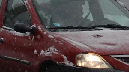 Sute de soferi amendati fiindca nu si-au echipat masinile pentru iarna