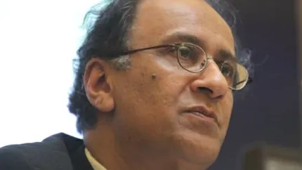 Economistul sef al Bancii Mondiale vine la Bucuresti