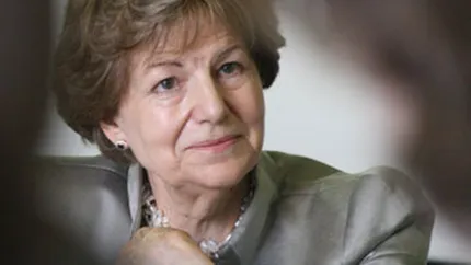 Emma Nicholson l-a vizitat pe Adrian Nastase la inchisoare