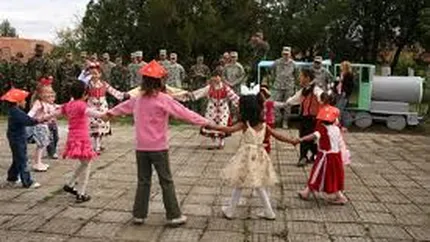 Copiii din Bulgaria, cei mai expusi saraciei si excluziunii sociale in UE. Pe ce loc se afla Romania