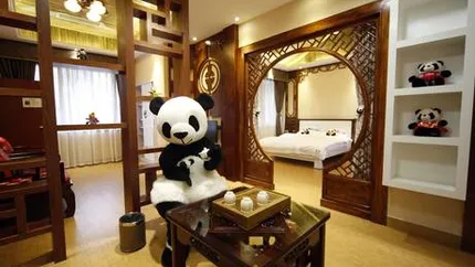 Primul hotel din lume care are ca tematica ursul panda (Video)