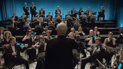 Primul concert simfonic din lume la telefon si tableta (Video)