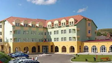 Marire si decadere la Ocna Sibiului: Complexul balnear a intrat in insolventa si e scos la vanzare