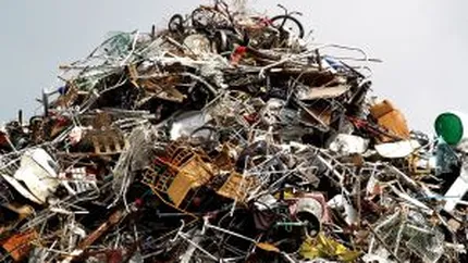 Parlamentul a amanat pentru 2017 aplicarea unei taxe pentru deseuri