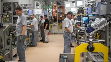 Producatorul Mercedes a pus piatra de temelie la fabrica noua din Sebes (Foto)