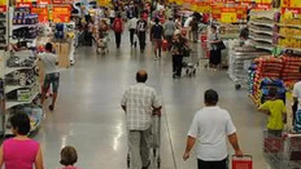 Ce program au magazinele duminica si luni
