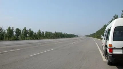 Autostrada Tinerilor Eroi. Cum arata cea mai goala sosea din lume