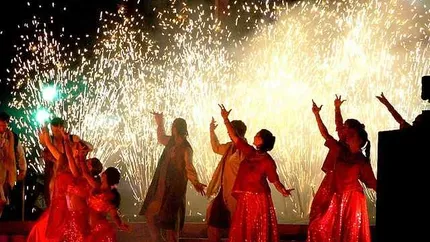 Bollywood-ul prinde gustul Romaniei: O noua productie indiana va fi filmata in Centrul Vechi si Castelul Peles
