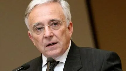 Isarescu vrea o lege privind aderarea la euro in 2019, pentru a contracara ciclurile electorale