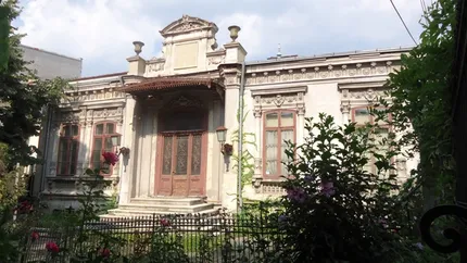 Casa cu Geamuri Bombate, unde a locuit savantul Nicolae Paulescu, transformata in Muzeul Farmaciei Catena