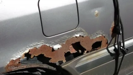 Primaria Arad vinde la licitatie 79 de masini ridicate de pe strazi, cu preturi de la 299 de lei