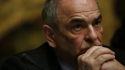 Liiceanu catre Isarescu: Memoria lui Noica ar avea dreptul la altceva decat la miros de mici in padure