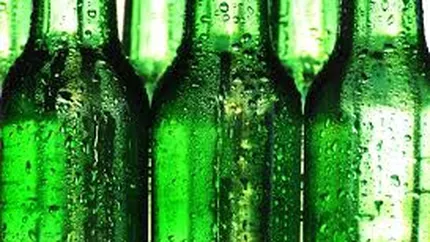 Un mare producator de bere renunta la sticla pentru un ambalaj opac care nu se sparge