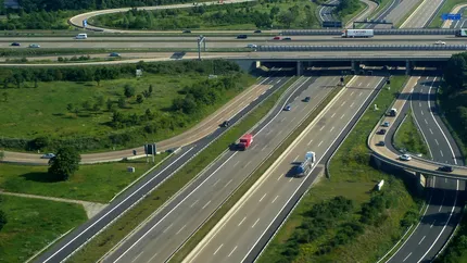 Germania trece la pasul urmator: Isi transforma autostrazile pentru masinile care se conduc singure