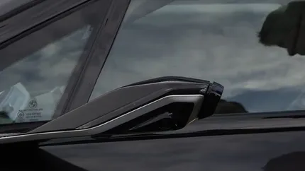 Masina fara oglinzi: Cum arata modelul futurist produs recent de BMW (Video)