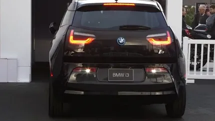 Masina care se parcheaza singura: Cum arata modelul BMW ce poate fi controlat prin smartwatch