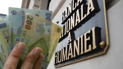 Banca Națională dă o nouă lovitură românilor cu rate! Românii vor ajunge să plătească mai mult în fiecare lună