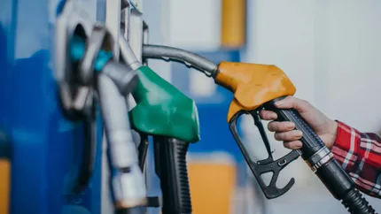 Preţul carburanţilor va fi compensat şi în 2023, în România. Guvernul prelungeşte acordarea subvenţiei la benzină şi motorină