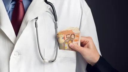 Lista salariilor pe care le au angajații din Ministerul Sănătății. Un medic câştigă lunar 12.500 de lei brut