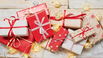 Românii se tem să cumpere cadouri! 8 din 10 persoane aleg să dăruiască un gift-card de Crăciun