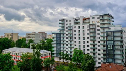 Românii renunță să-și mai cumpere case din cauza prețurilor exorbitante. Chiriile au devenit varianta cea mai bună