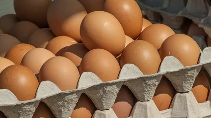 Ouăle au ajuns la un preț record în România. Țara noastră înregistrează cele mai mari creșteri de prețuri din UE