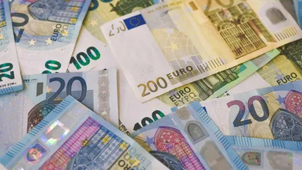 Românii care îşi deschid afaceri pot primi 100.000 de euro de la stat. Ce condiţii sunt impuse
