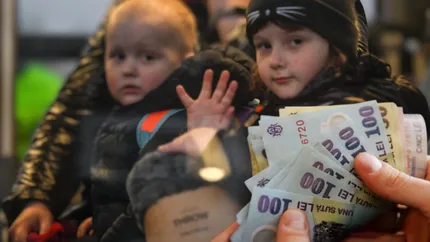 Copiii refugiați ucraineni vor avea drepturi egale cu copiii români! Vor beneficia de alocația de stat