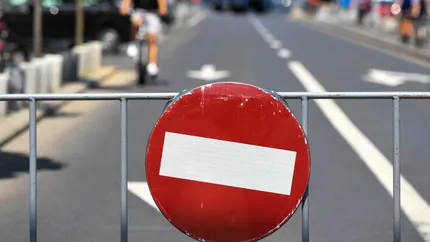 Sunt anunțate mai multe restricții de circulație în România. Pe ce drumuri se circulă cu noi reguli până la ora 18:00